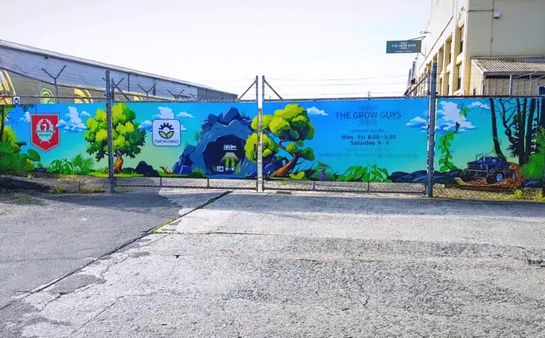 fence acm signs